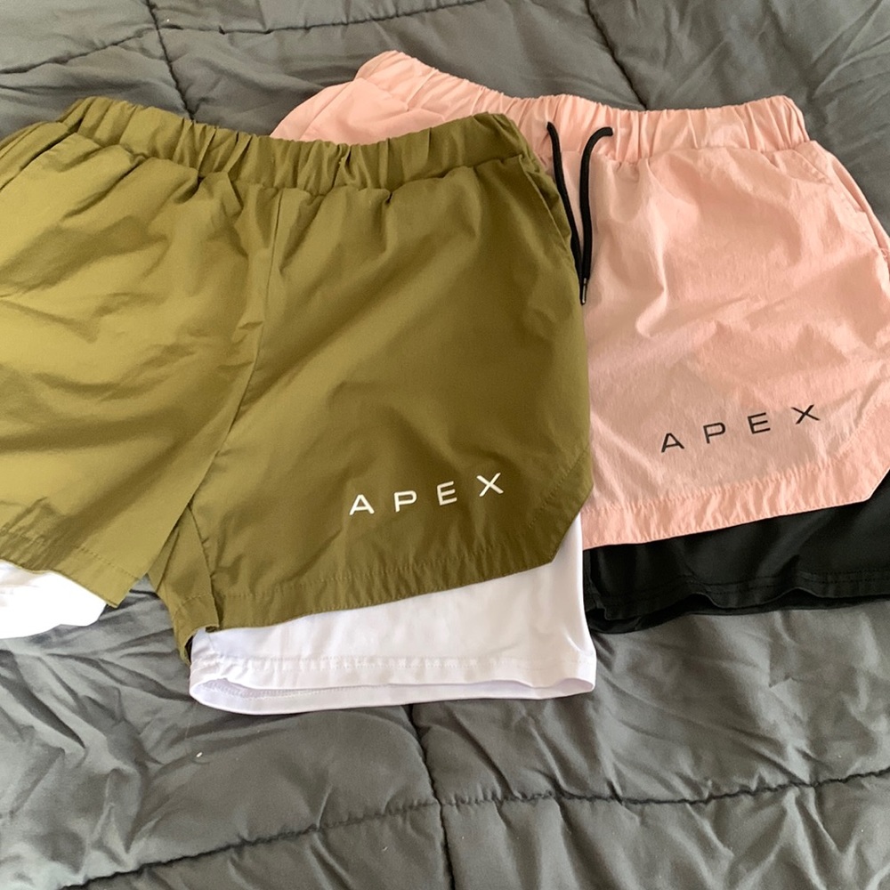 Mens apex shorts size medium. Like new